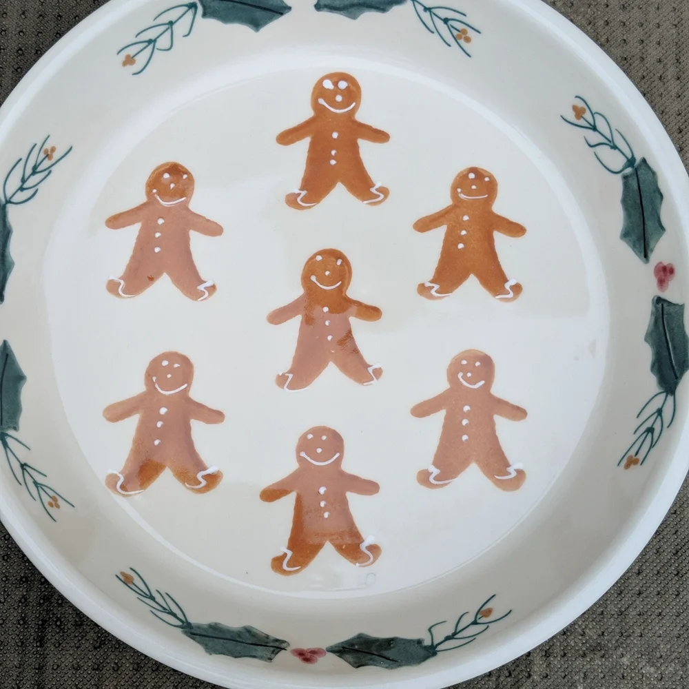 Heartstone, gingerbread man pie plate.